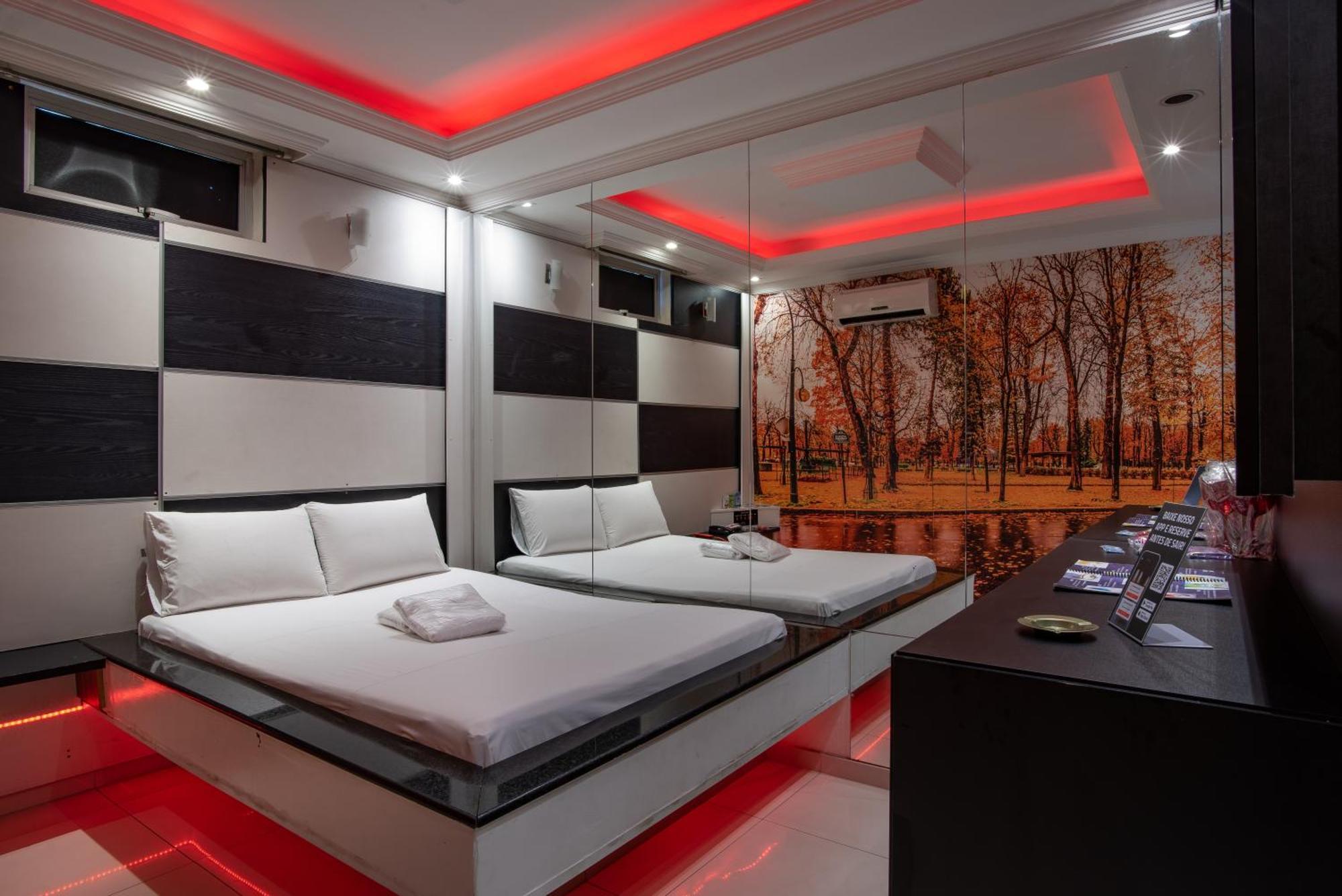 Motel Fantasy 2 (Adults Only) Contagem Bagian luar foto
