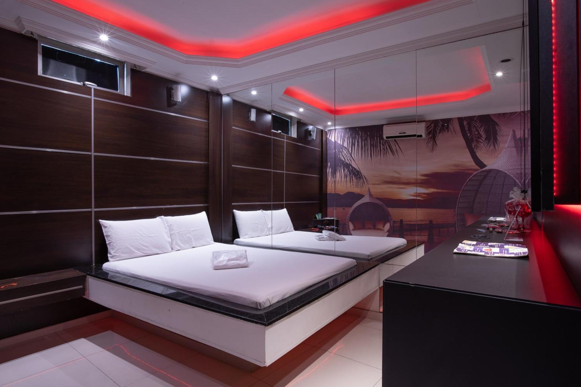 Motel Fantasy 2 (Adults Only) Contagem Bagian luar foto