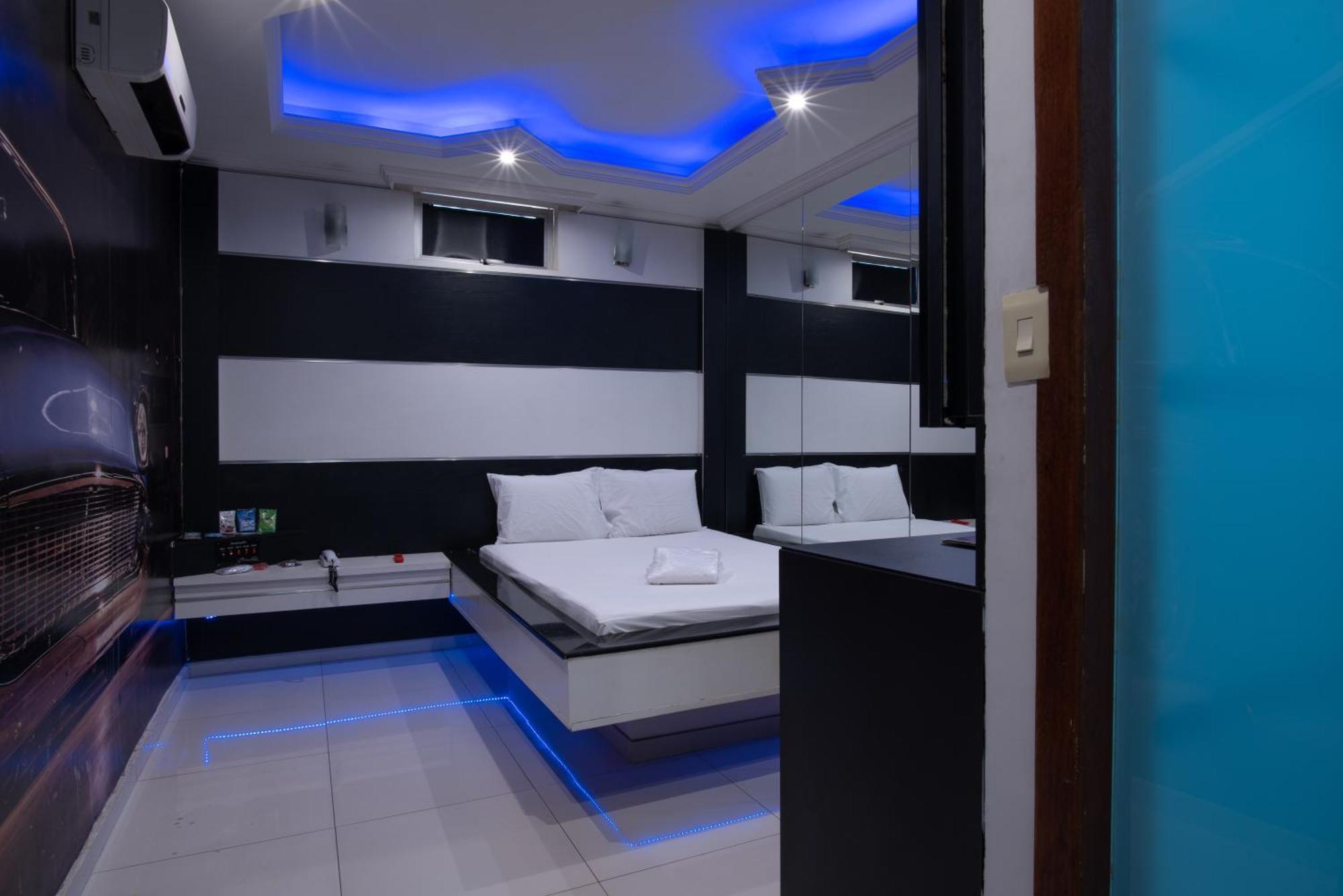 Motel Fantasy 2 (Adults Only) Contagem Bagian luar foto