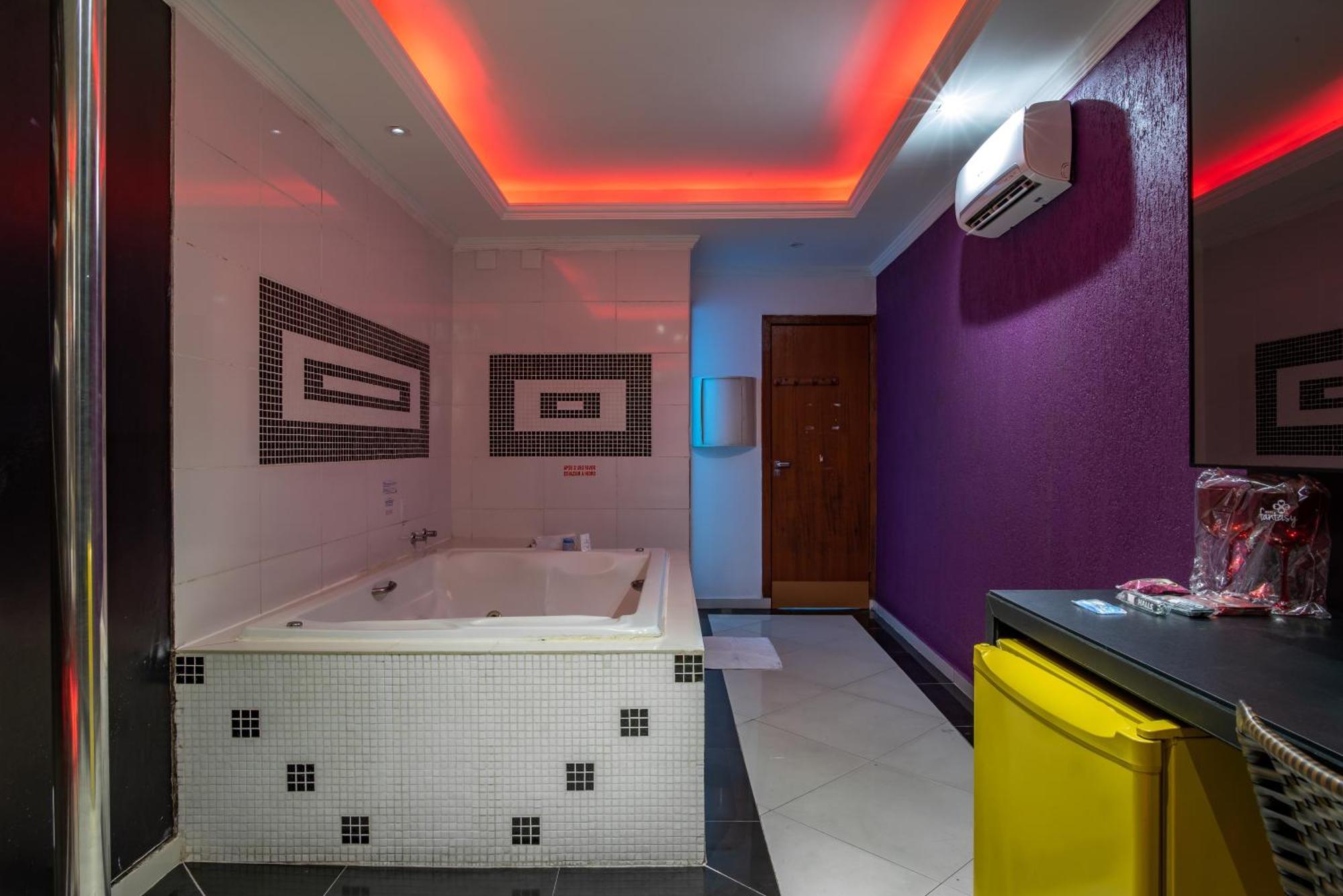 Motel Fantasy 2 (Adults Only) Contagem Bagian luar foto