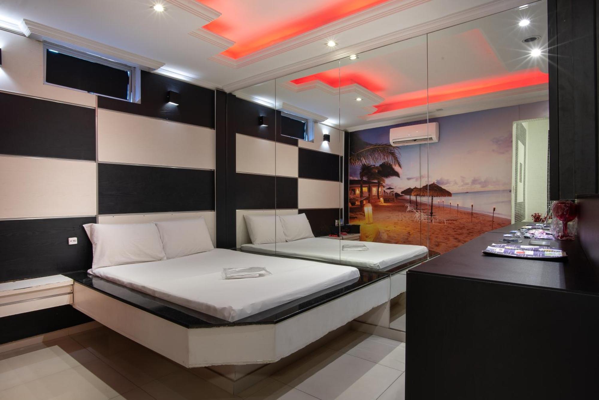 Motel Fantasy 2 (Adults Only) Contagem Bagian luar foto